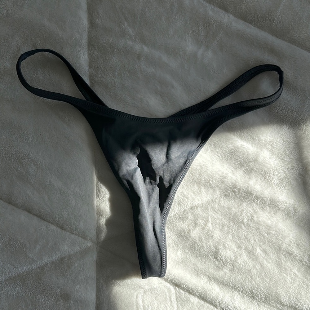 SKIMS Thong Swim bottom in Gunmetal Size Small